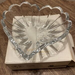 Mikasa crystal dish 6”